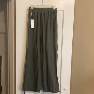 Curator SF Sahara pants - NWT, olive green, small
